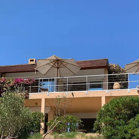 5 With Pool Near The Sea Hyeres