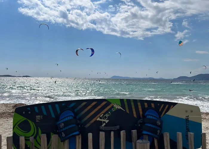 5 With Pool Near The Sea Feriehus