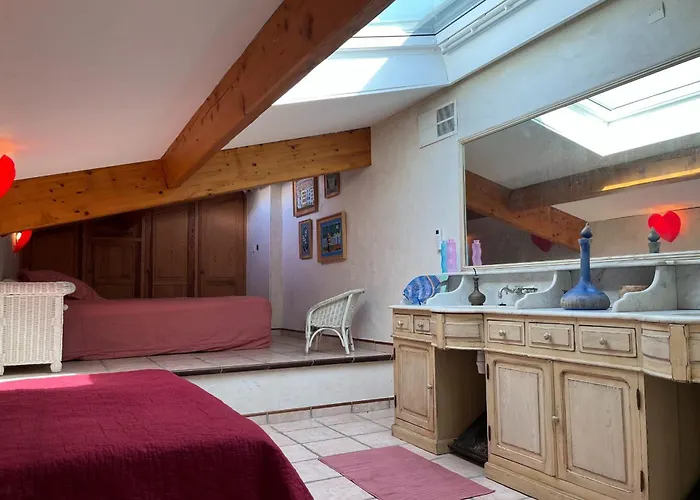 Casa vacanze 5 With Pool Near The Sea Hyères